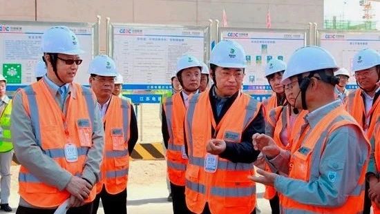 国家电力投资集团有限公司国资委副主任翁杰明调研新疆能源化工，强调把五彩湾“智慧电厂”打造成标杆项目
