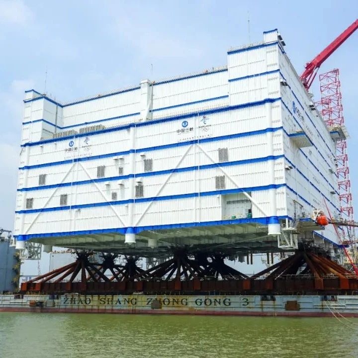 海上运“高楼”！世界最大、亚洲首座海上换流站发往如东海上风电项目！