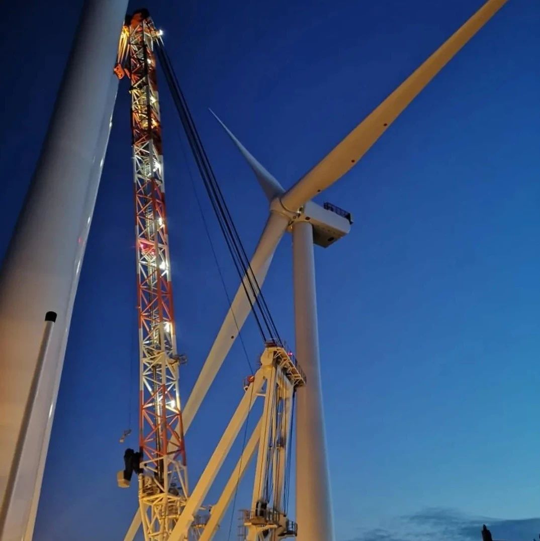 三峡集团英国Moray海上风电项目首台9.5MW风机成功吊装